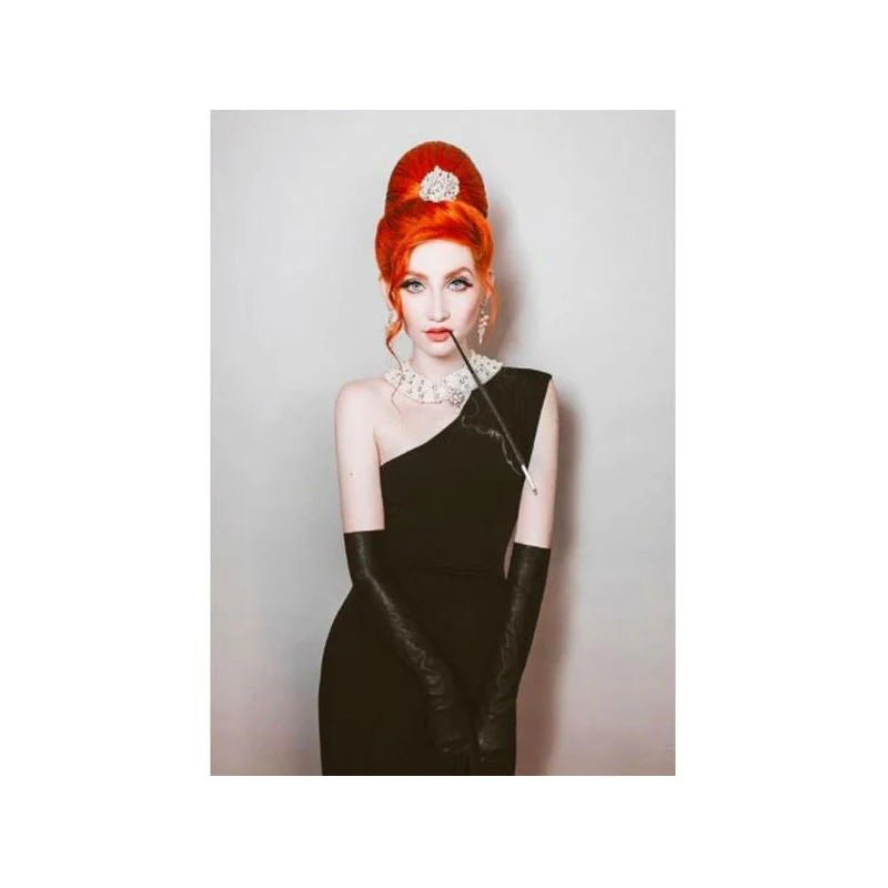 Holly — The Vixen Gloves & Cigarette Holder Set