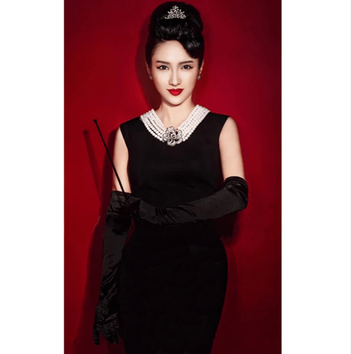 Holly — The 5-Strand Pearl Necklace